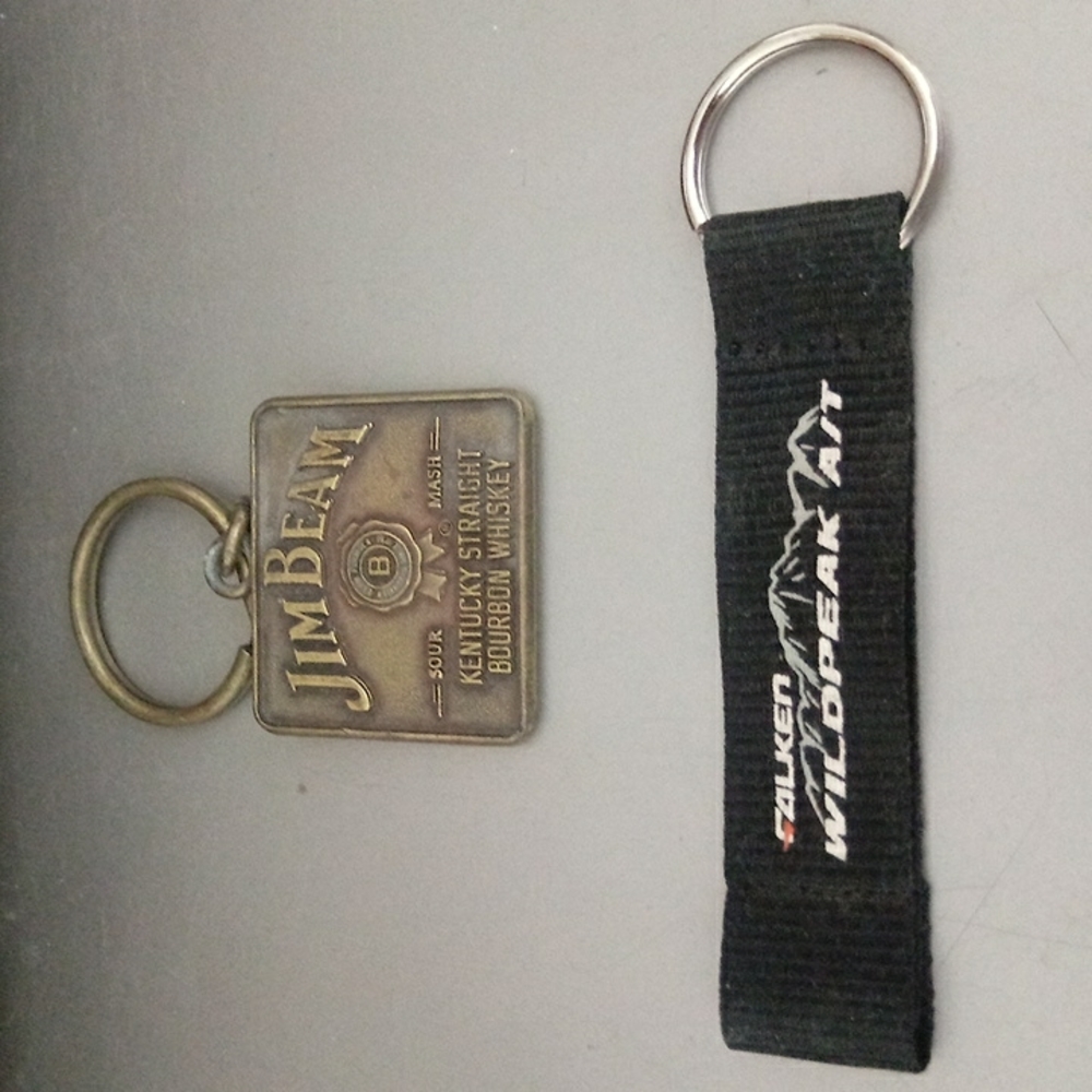 2 Keychains